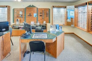 Phot of the optical department at the Freeburg location.